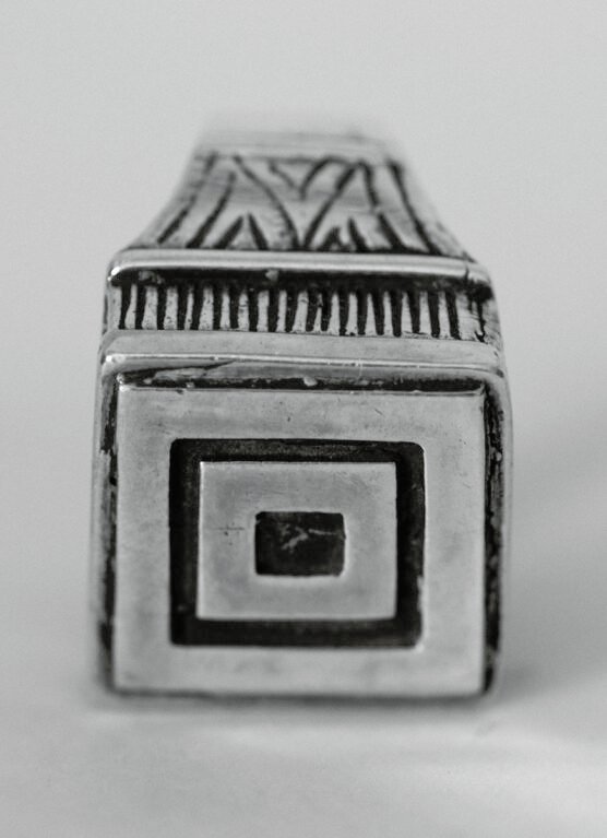 120 Anillo cuadrado - Imagen 2