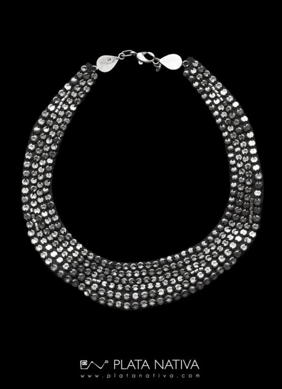 431 Collar de casquetes de plata