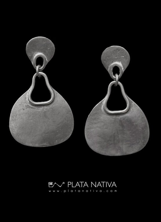 587 Aros pampa medianos