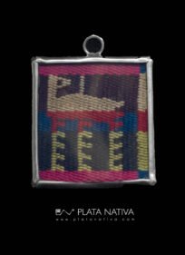 400 Colgante con tejido antiguo