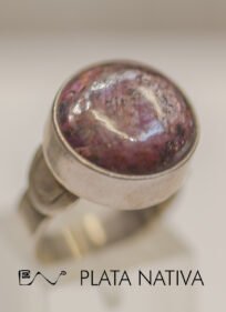 anillo con rubilita