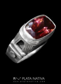 175 Anillo con granate