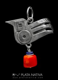 colgante cola larga con coral bambu