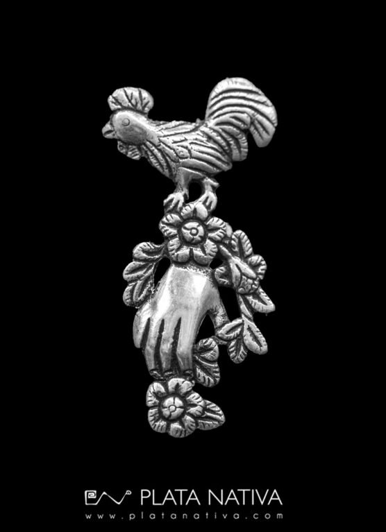83 Broche con gallina