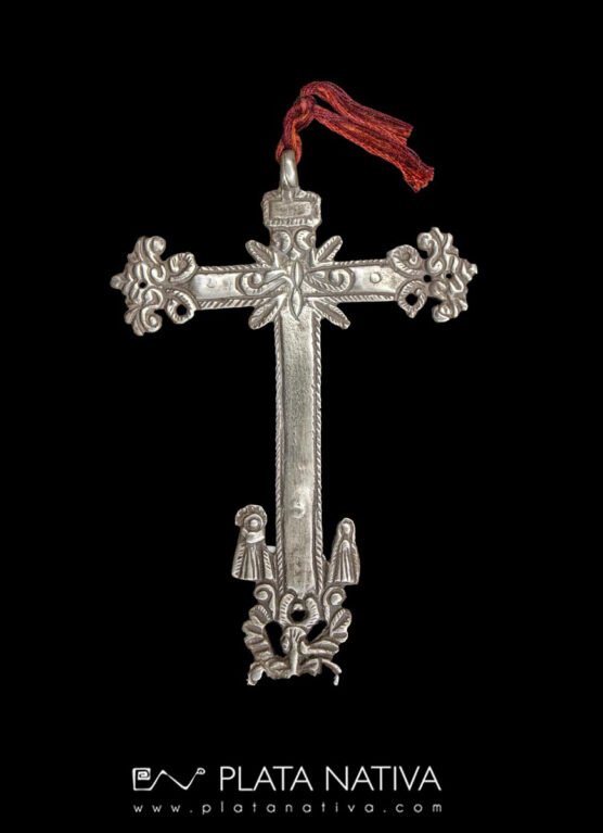 Cruz antigua de plata