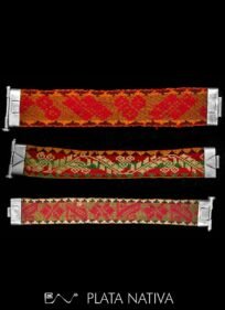 117 Pulseras con textil