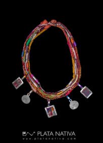 643 Collar con tejido