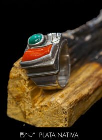 186 Anillo con coral y malaquita