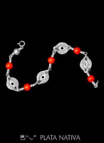 Pulsera con coral bambú