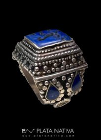 Anillo de lapizlásuli y plata