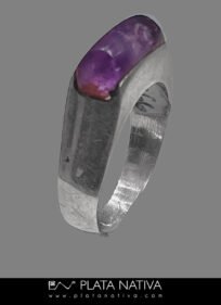 Anillo de amatista y plata