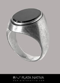 Anillo de ónix negro y plata