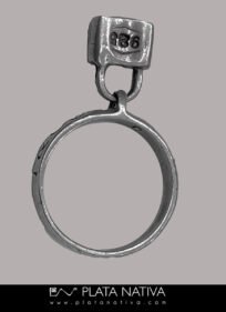 Anillo de plata